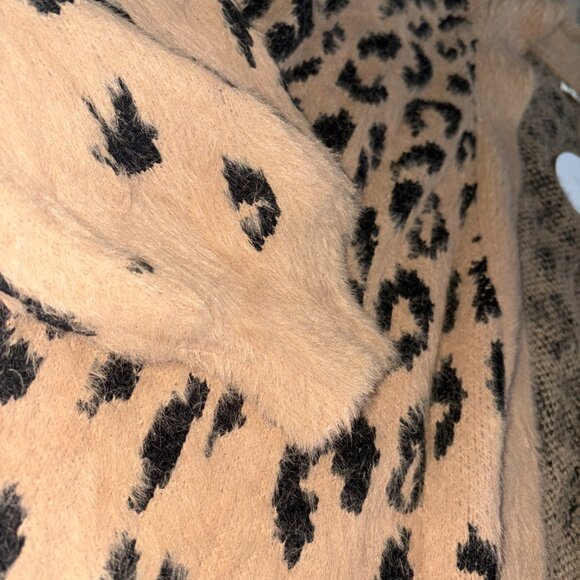 Leopard Fur Cardigan - Picture 5 of 9